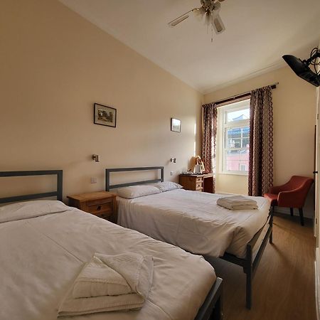 Royal Britannia Hotel Ильфракомб Экстерьер фото