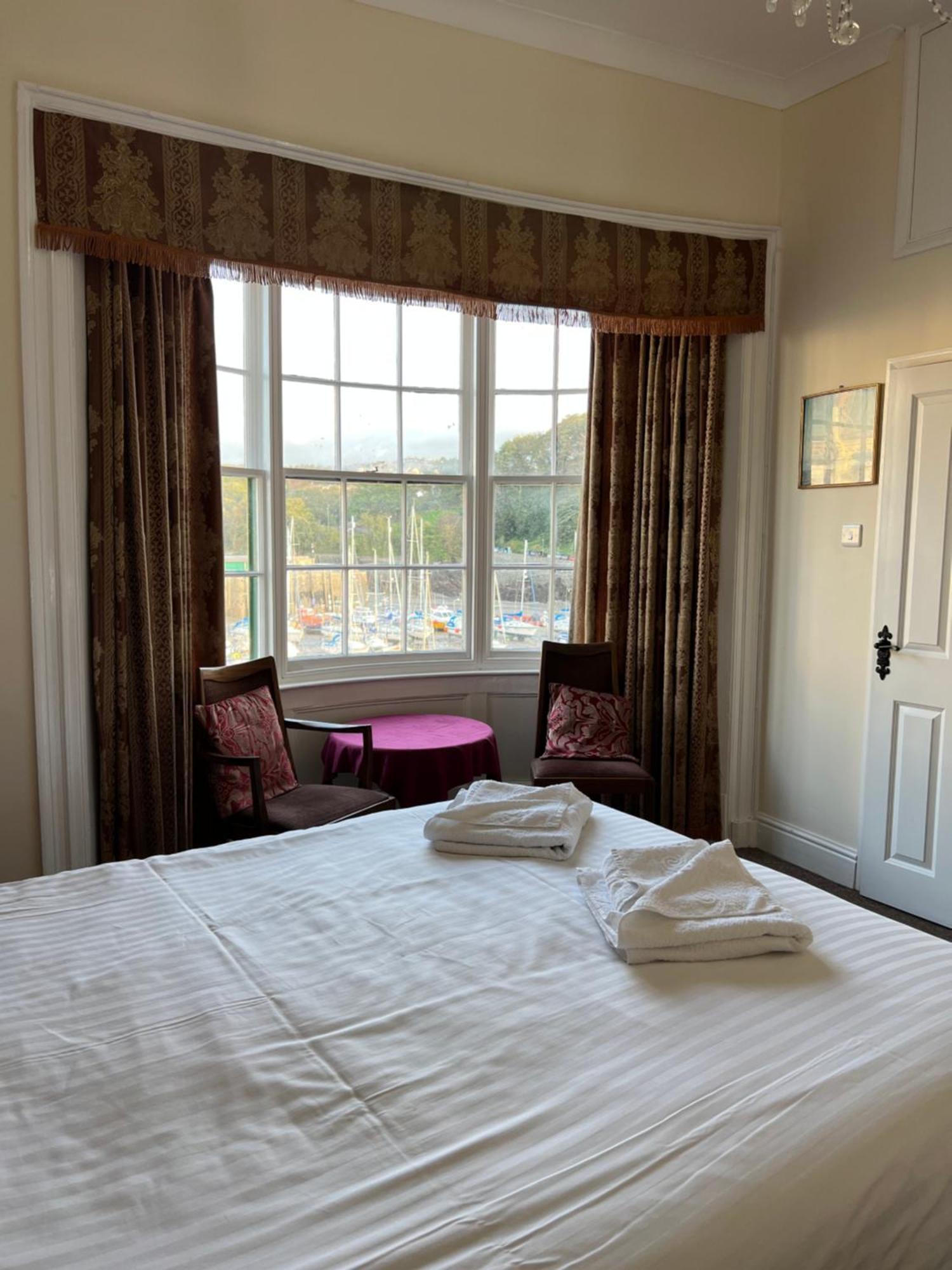 Royal Britannia Hotel Ильфракомб Экстерьер фото