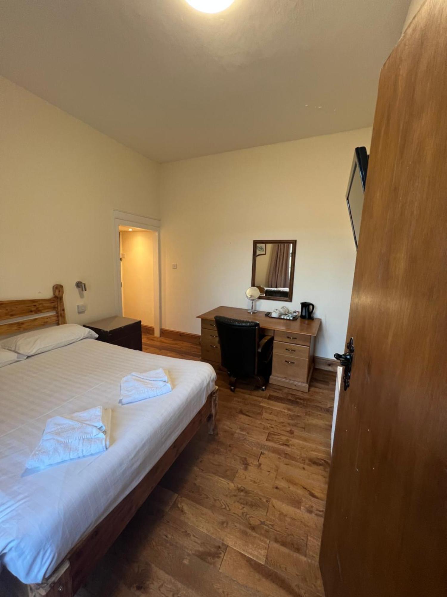 Royal Britannia Hotel Ильфракомб Экстерьер фото