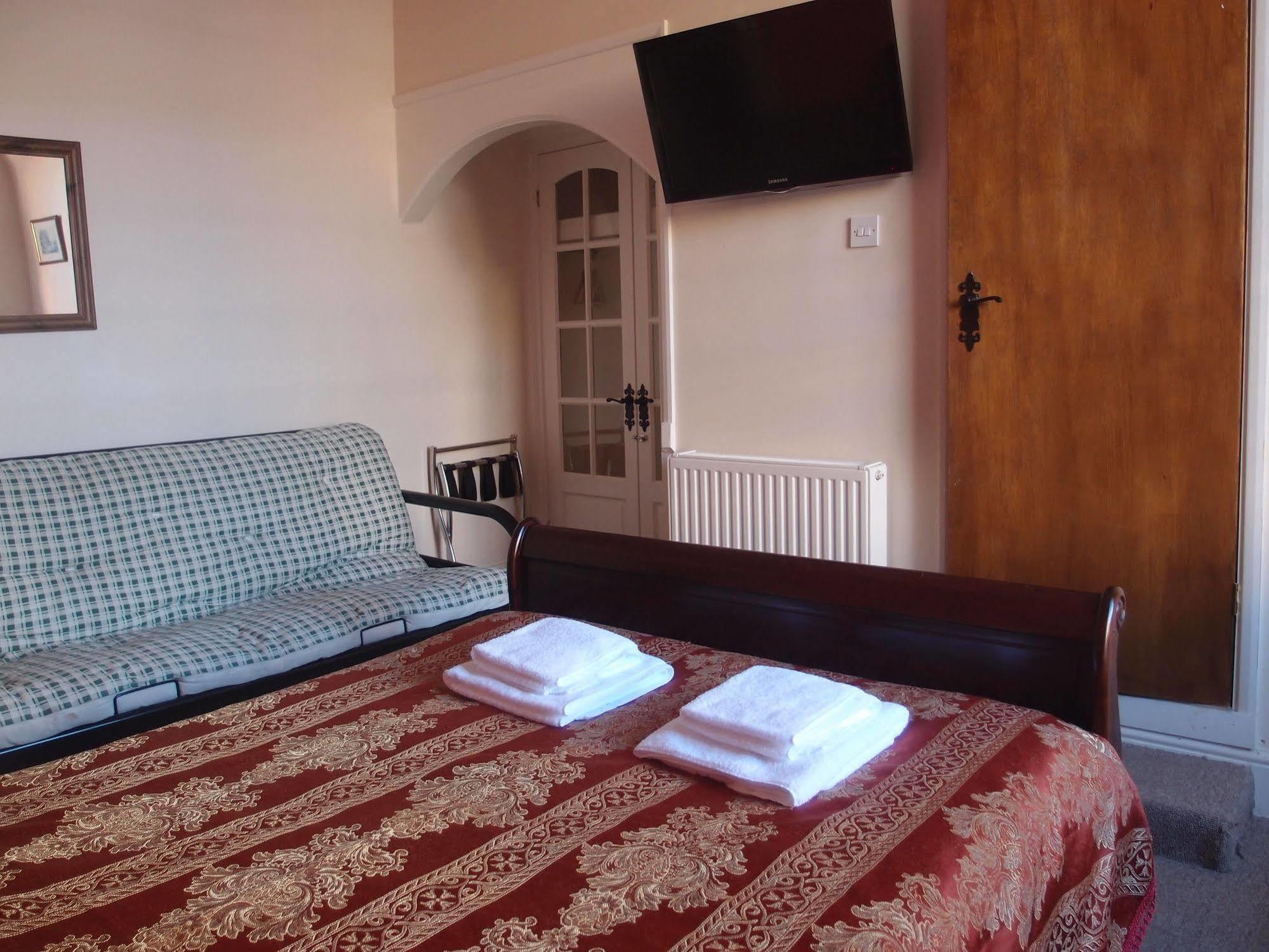 Royal Britannia Hotel Ильфракомб Экстерьер фото